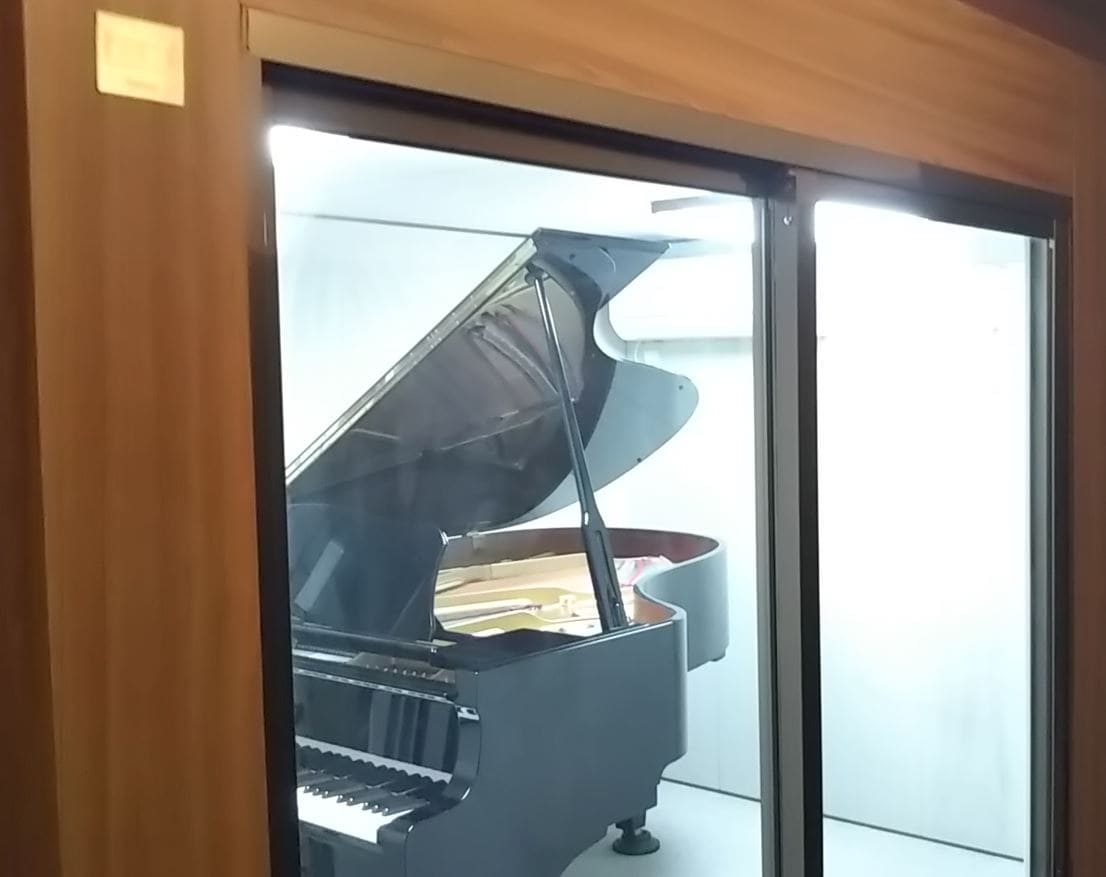 �s�A�m���K���̊O��